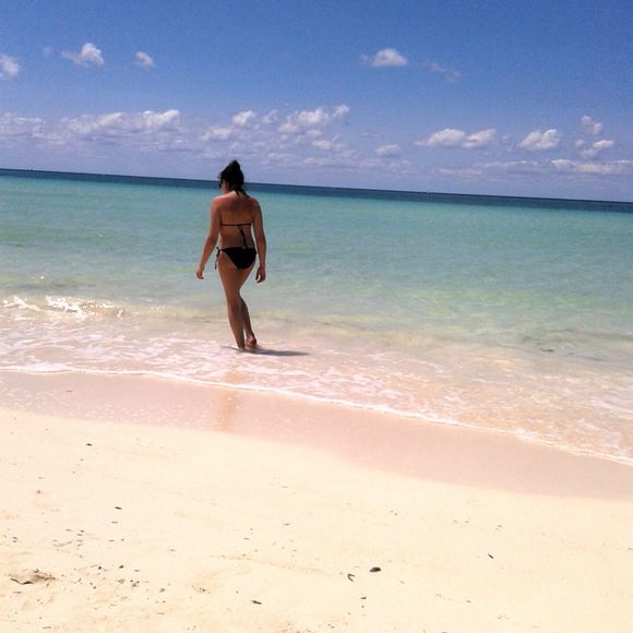 Meet your Posher, Elyse - Picture 1 of 1